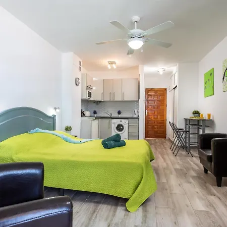 427 Beautiful Summerland Wi-fi Sat-tv Apartment